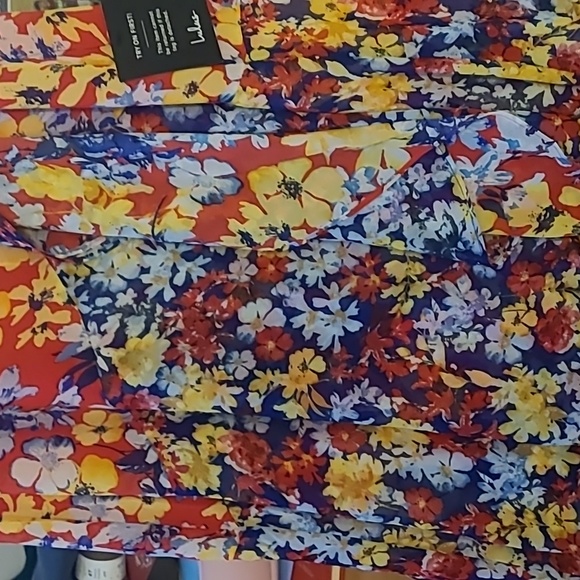 Lulu's Maxi Dress Brand New - Picture 4 of 4